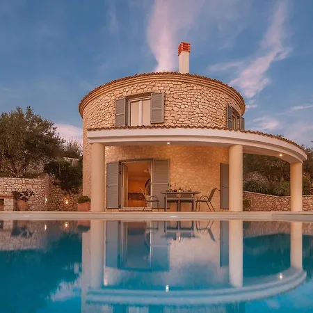 The Round House *
