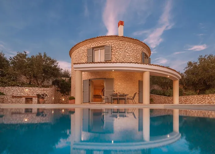 The Round House *
